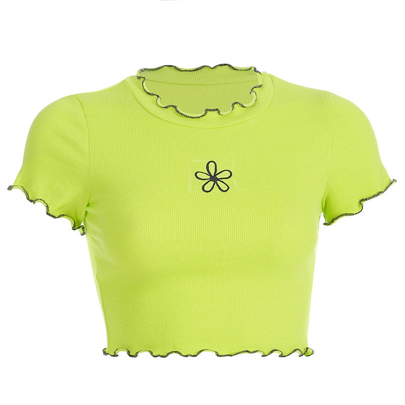Flower embroidered navel t-shirt